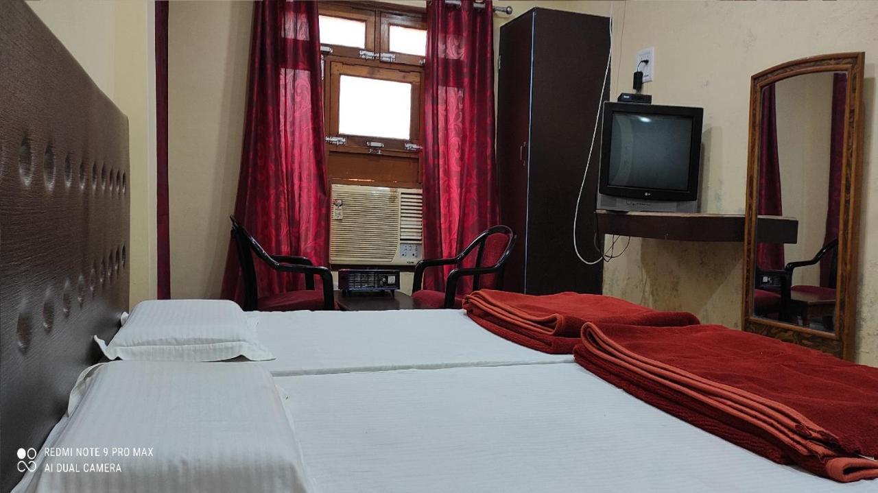 Hotel Avadh Balrāmpur Eksteriør bilde
