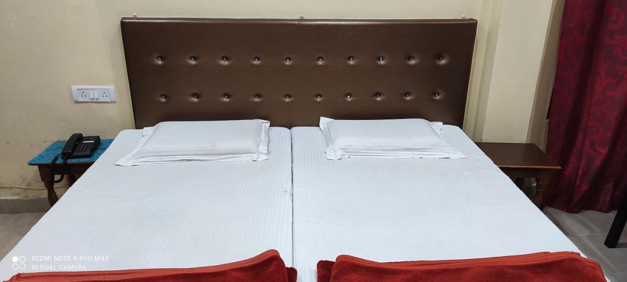 Hotel Avadh Balrāmpur Eksteriør bilde