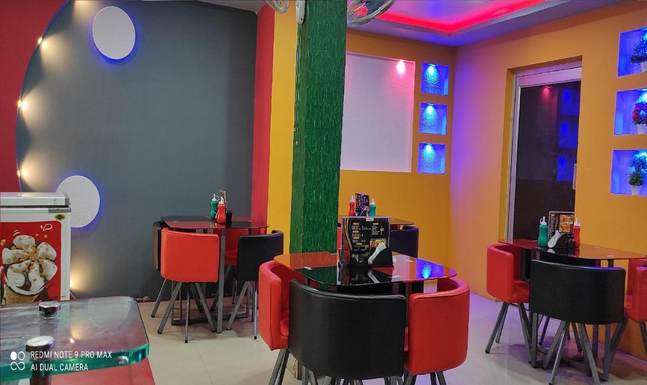 Hotel Avadh Balrāmpur Eksteriør bilde